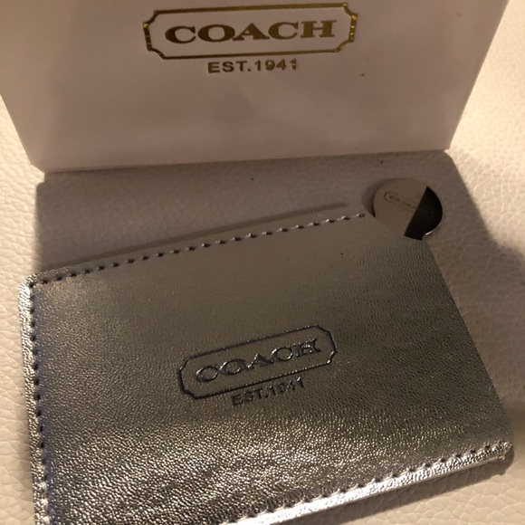 Coach pocket mirror in leather - Picture 4 of 6